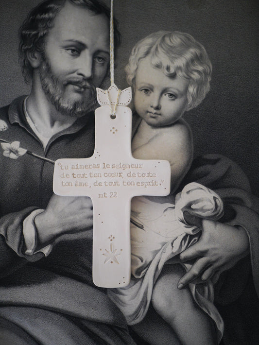 Croix céramique murale