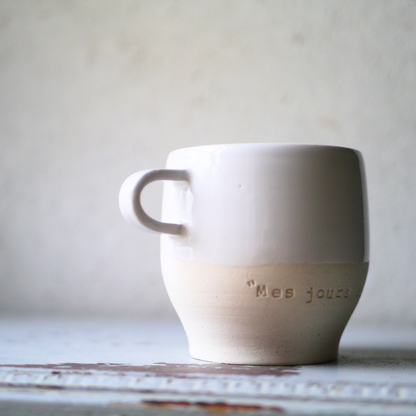Petite tasse blanche