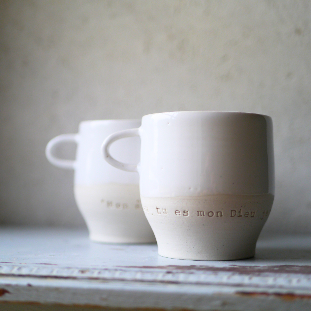 Le duo petites tasses blanches