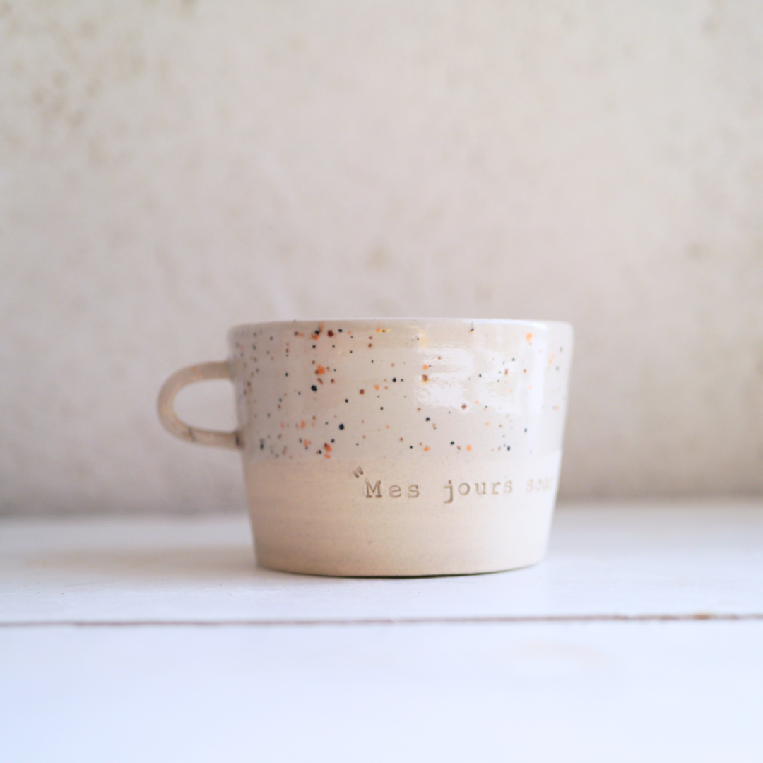 Petite tasse carrée à picots