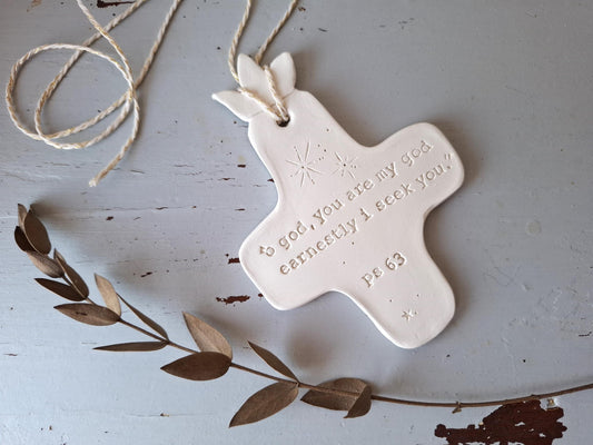 croix céramique murale