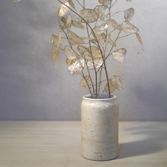 VASE de LOUANGE  "L'herbe sèche, la fleur tombe; Mais la parole de notre Dieu demeure éternellement." Esaïe 40