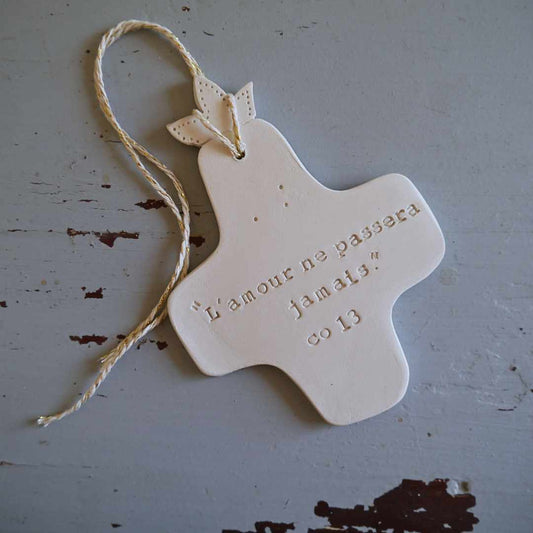 Croix Céramique Murale