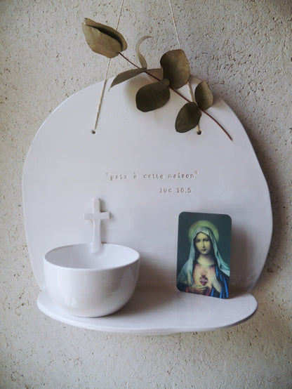 BENITIER: "Paix à cette maison..."Luc 10.5