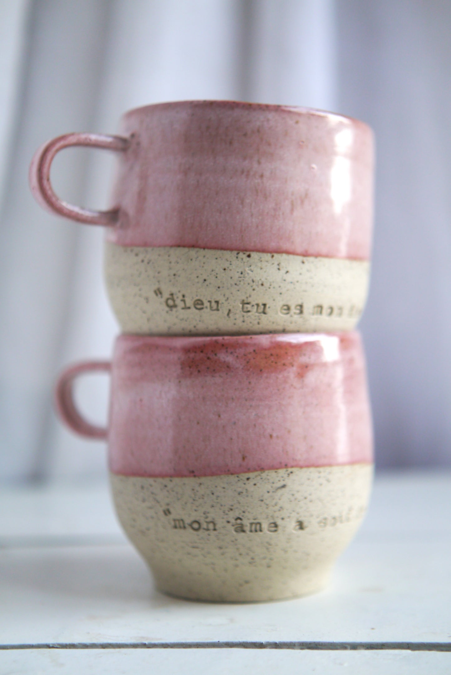 DUO de tasses,  PRIERE "dieu tu es mon dieu, je te cherche dès l'aube...mon âme a soif de toi" ps62