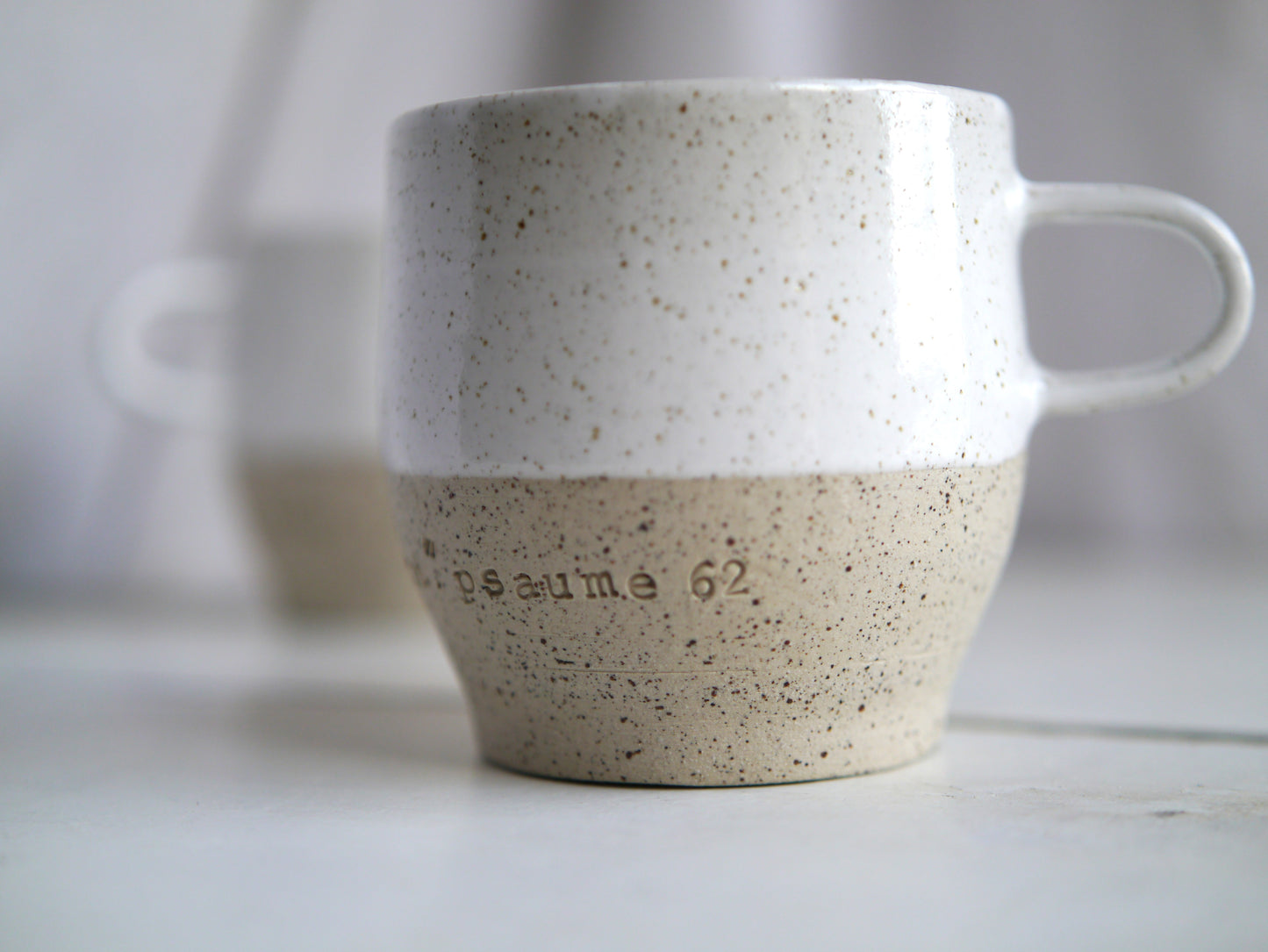 DUO de tasses,  PRIERE "dieu tu es mon dieu, je te cherche dès l'aube...mon âme a soif de toi" ps62