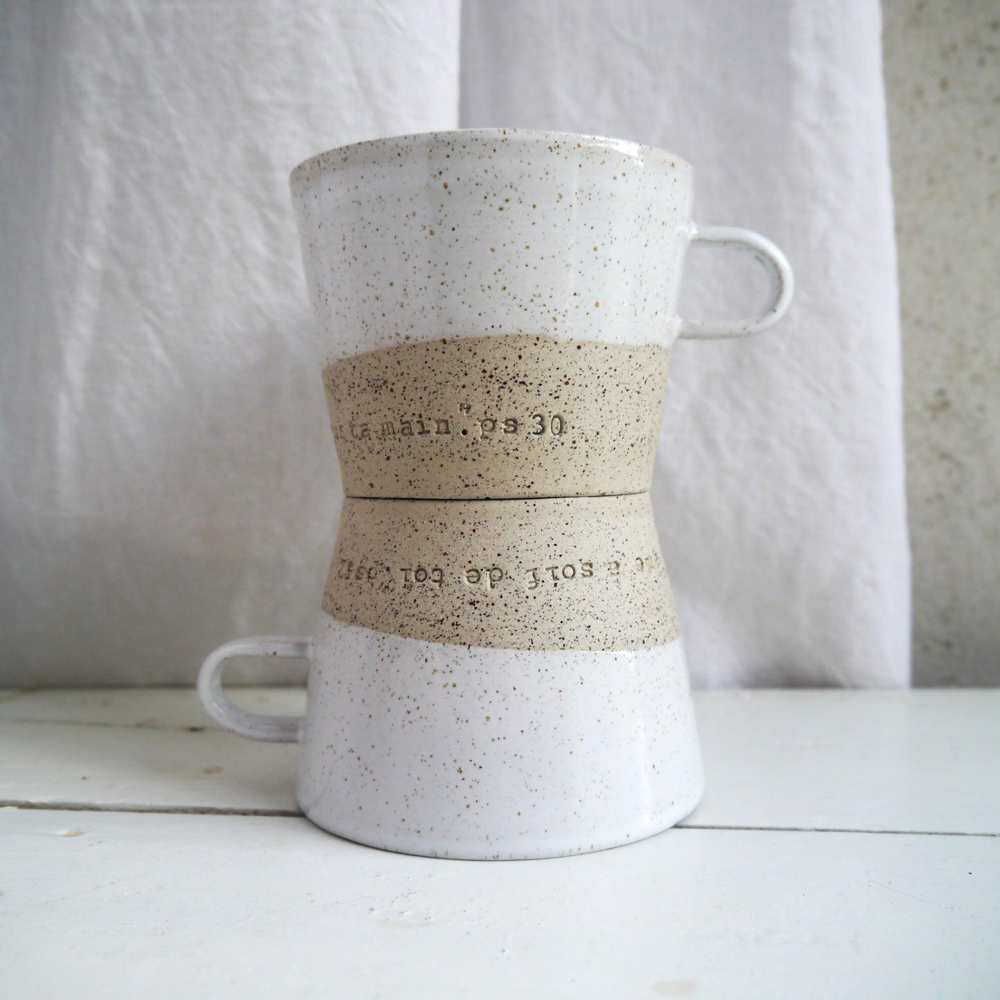 DUO de tasses,  PRIERE "dieu tu es mon dieu, je te cherche dès l'aube...mon âme a soif de toi" ps62