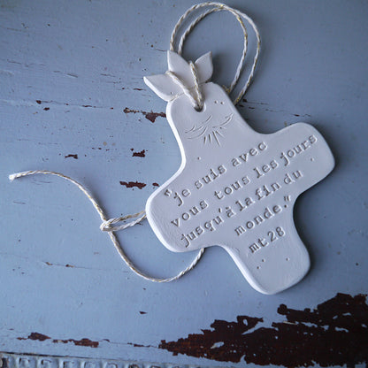 croix céramique murale