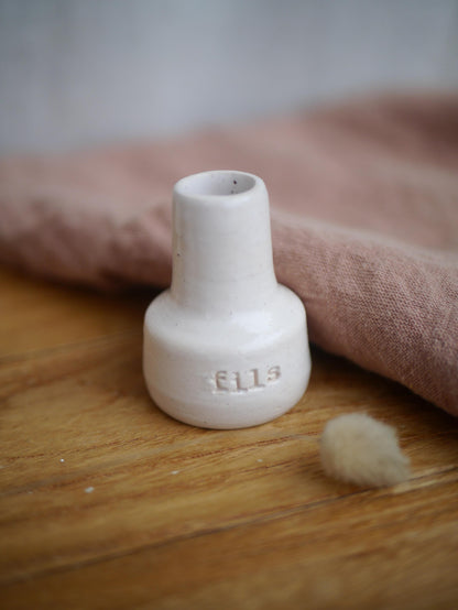 TRIO BOUGEOIRS-SOLIFLORES sacrés, gravés "père", "fils", "saint-esprit".