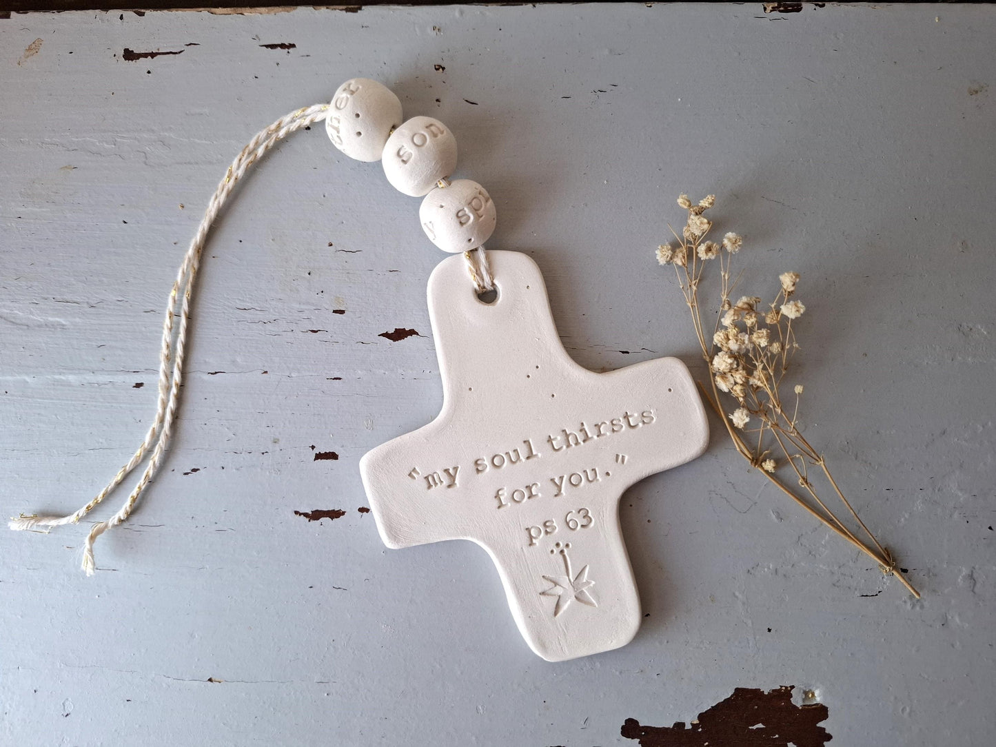 croix céramique murale