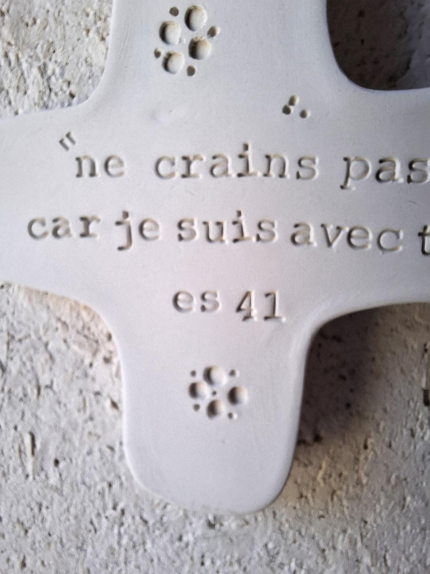 croix céramique murale